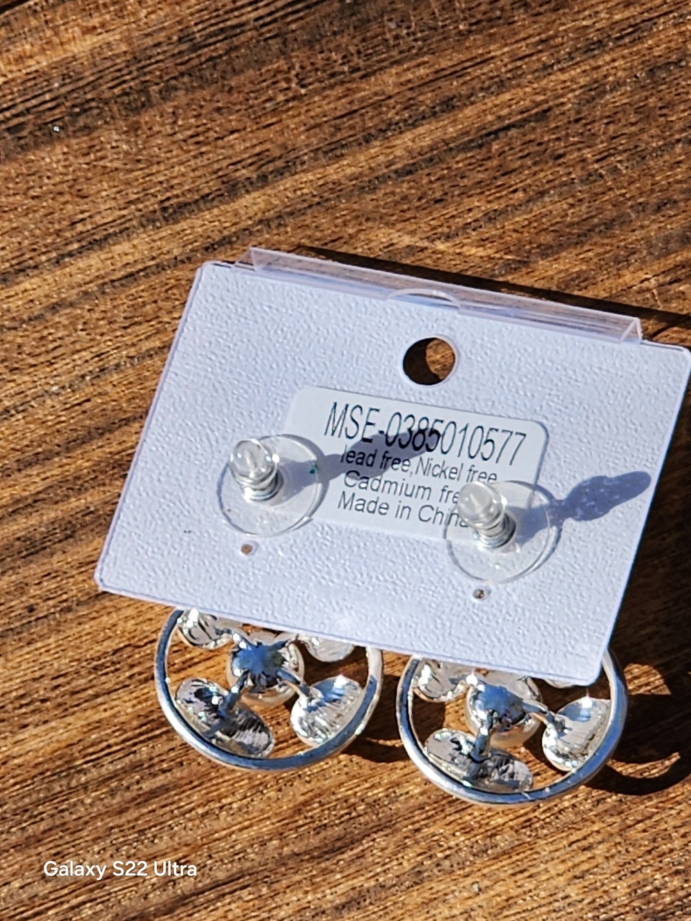 Sun Star Women's Silver Pearl Circle Drop Earrings - Picture 6 of 6